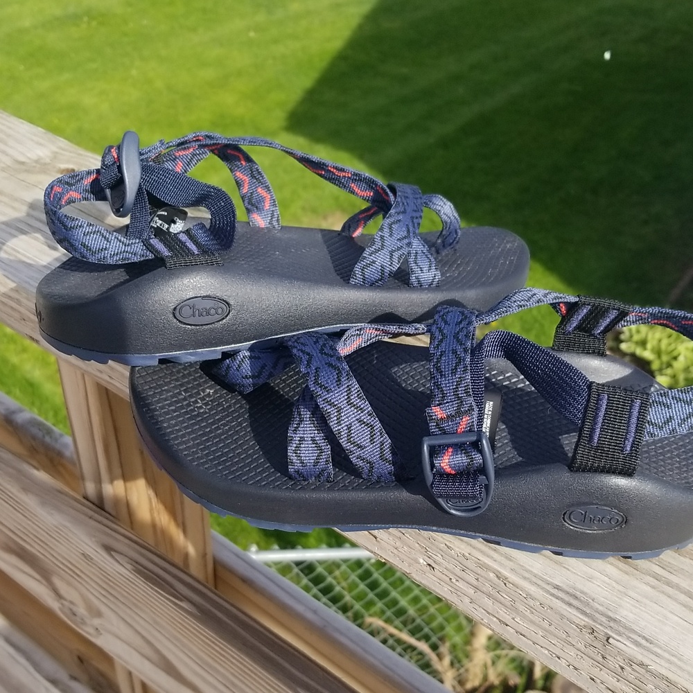 Mens Chaco sandals. Size 9
